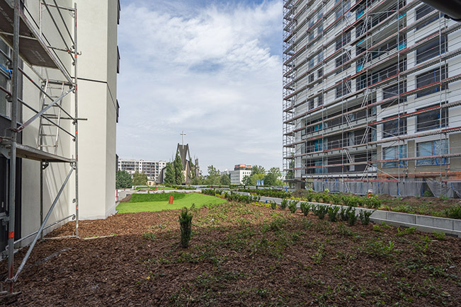 Aura_Sky_sierpien_2017-3m.jpg